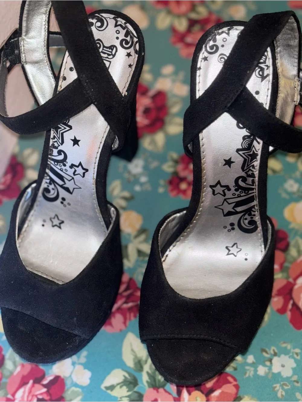 Women’s Suede Platform Heels With Ankle Stap, Size 6.5